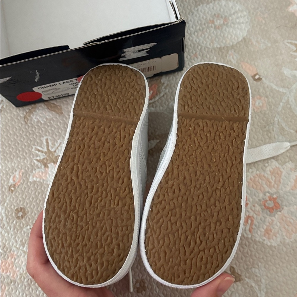 Keds Little Kids Champion Leather Lace Toe Cap Size 5.5 - Picture 6 of 9